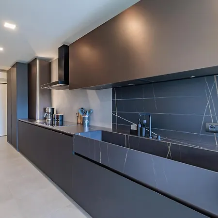 Guesthost - Belvedere Apartman *