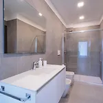 Guesthost - Belvedere Apartman